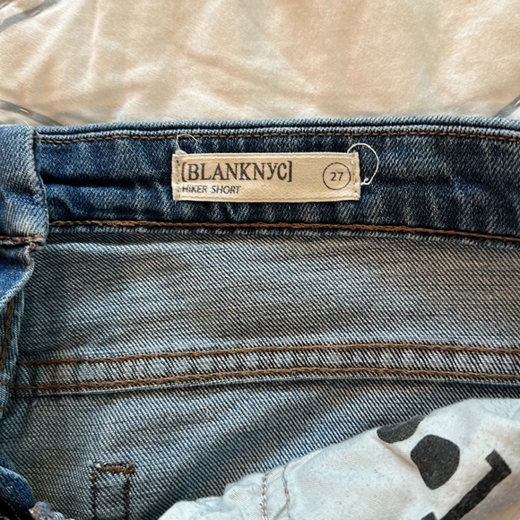 BlankNYC Hiker Shorts, size 27 - Picture 3 of 3